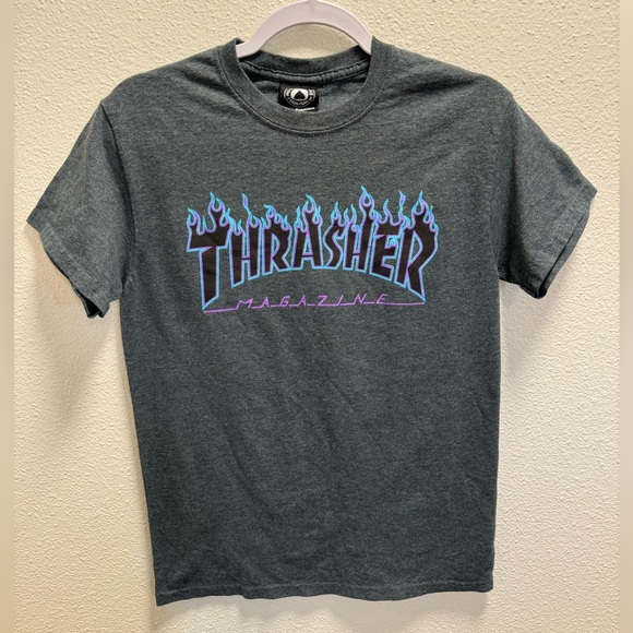 Thrasher Magazine Graphic Shirt Short Sleeve Flames Cotton Blend Men's Small - Picture 1 of 8